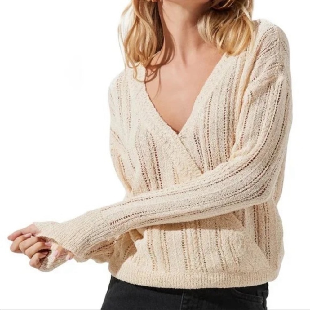 NWT ASTR Cream Wrap Front Sweater (S)